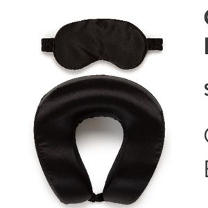 CALPAK
Silk Travel Neck Pillow &
Eye Mask Set